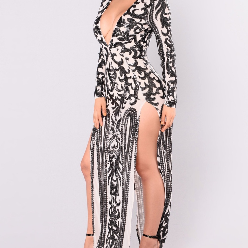 Fashion nova queen of spades dress